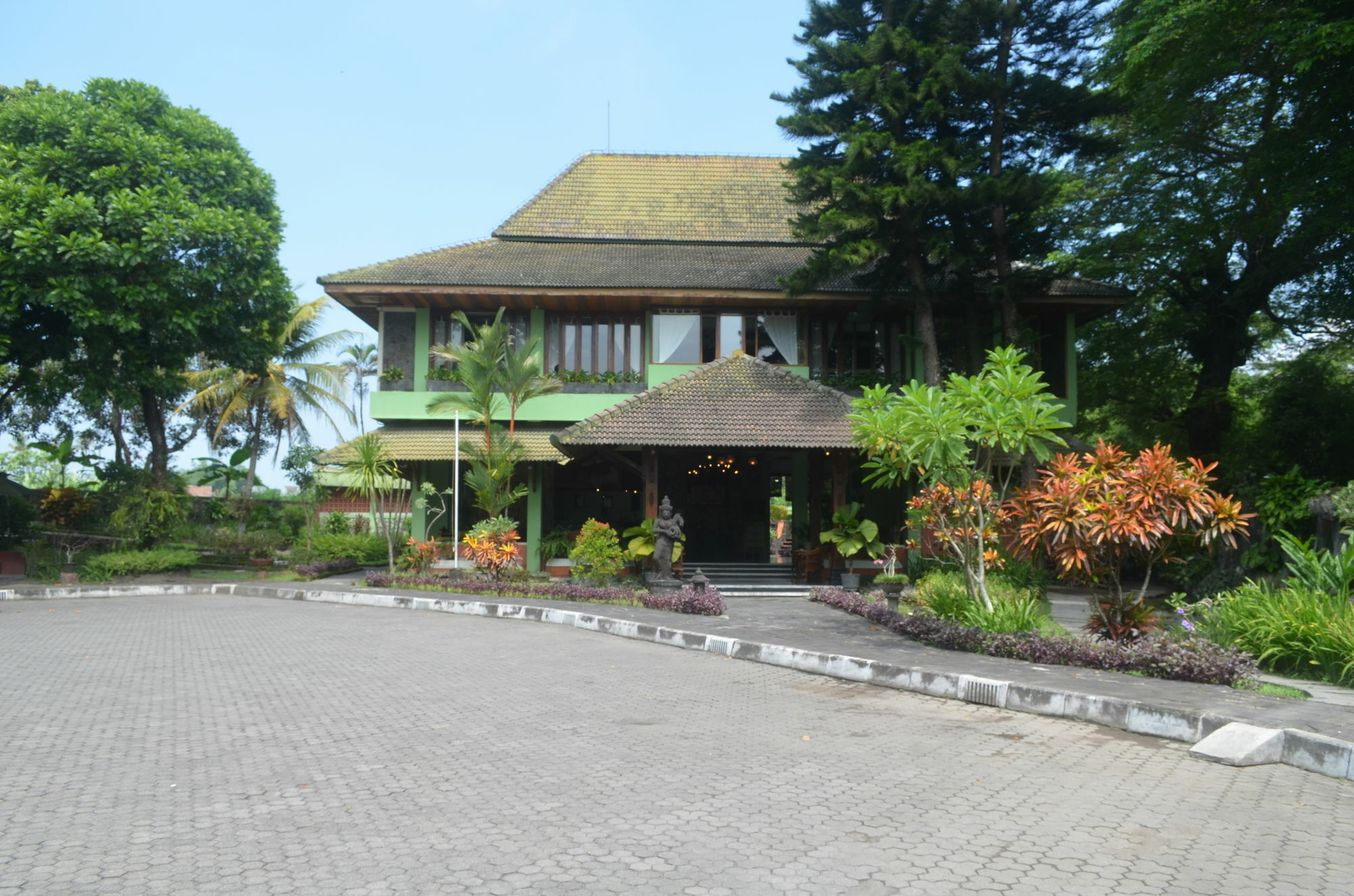 Poeri Devata Resort Hotel Prambanan Exterior photo