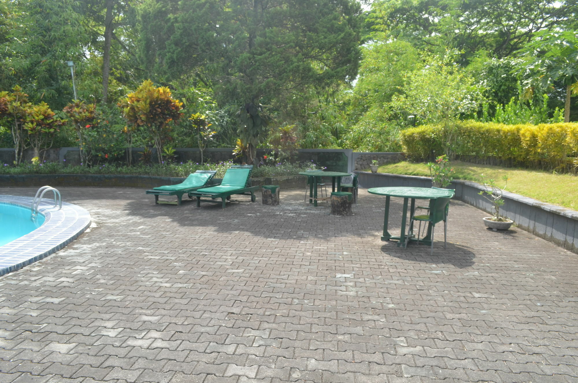 Poeri Devata Resort Hotel Prambanan Exterior photo